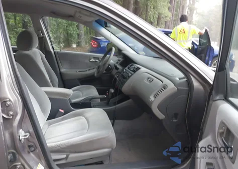 2000 Honda Accord 3.0 Lx из США, поврежденный, VIN 1HGCG1641YA002811